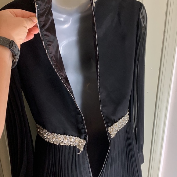 Retro Glam Dress - Picture 11 of 12